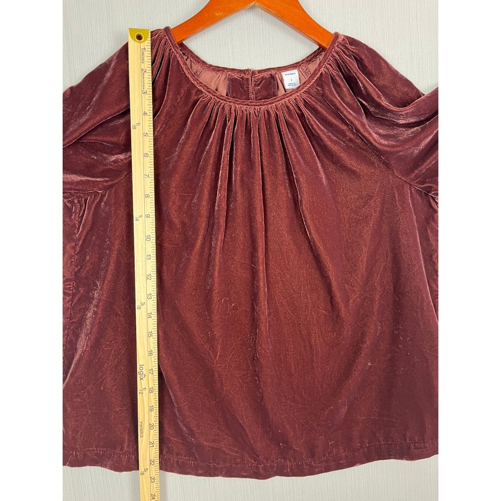 Old Navy Velvet Blouse Womens S Burgundy Shirred Short Sleeve Gothic Chic - Picture 10 of 10